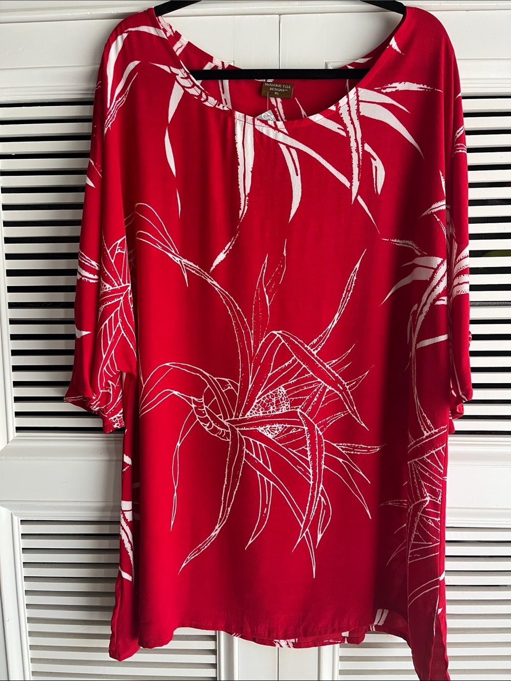 🌺Designed in Hawaii, Wahine Toa Tunic Top